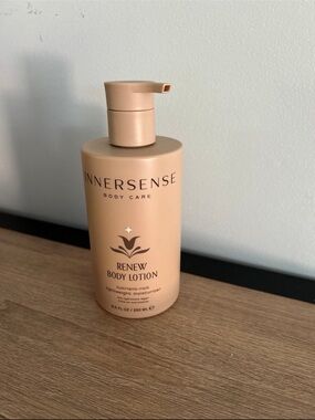 NWT Innersense Renew Body Lotion 250mL